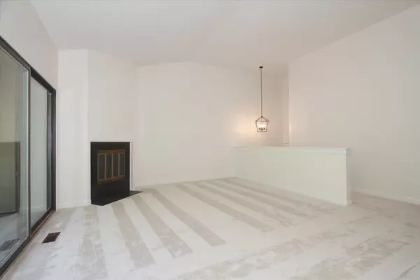 Lake Barrington, IL 60010,78A Foxwood Lane #M169