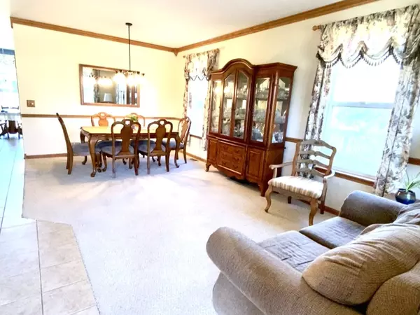 Antioch, IL 60002,1056 Deertrail Court