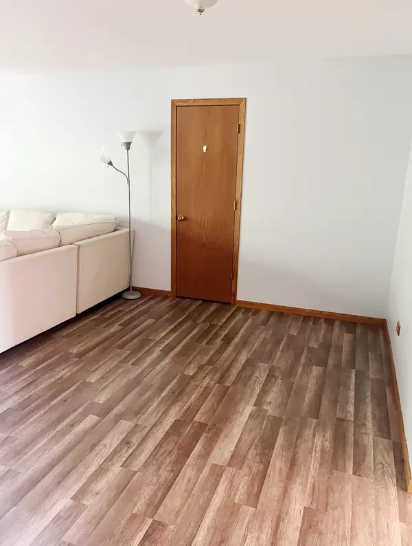 Chicago, IL 60638,6252 S Mason Avenue #3B