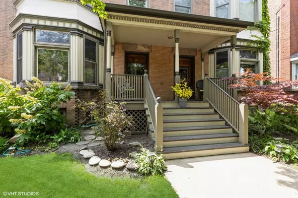 Evanston, IL 60202,836 Elmwood Avenue #2