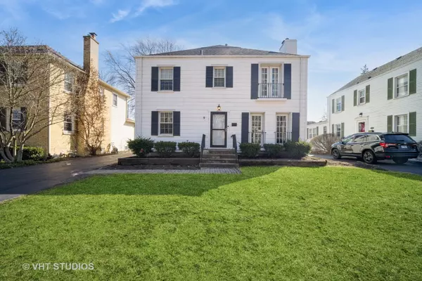 2117 Illinois Road, Northbrook, IL 60062