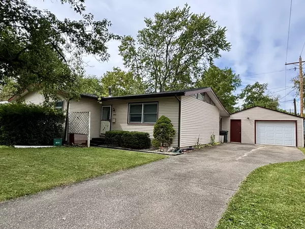 Urbana, IL 61802,903 Rainbow View