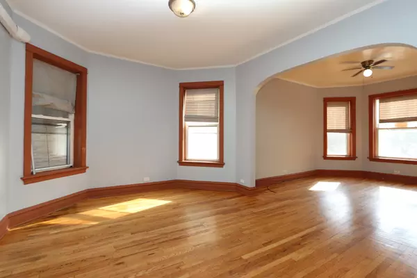 Chicago, IL 60639,2513 N Lowell Avenue #1