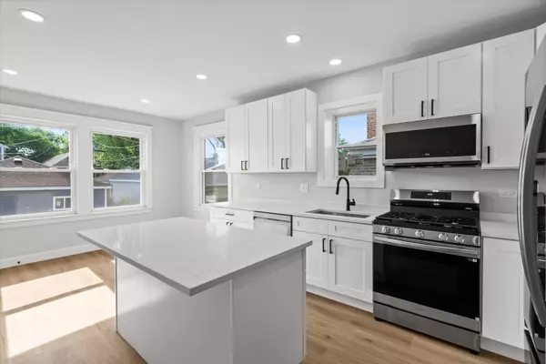 Berwyn, IL 60402,2445 Highland Avenue