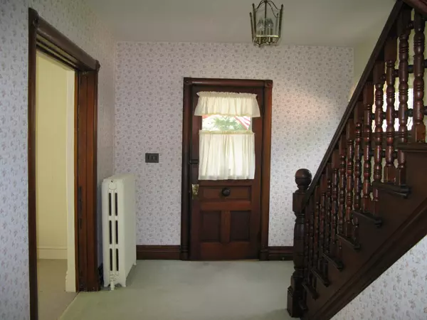 Aurora, IL 60506,719 Oak Avenue