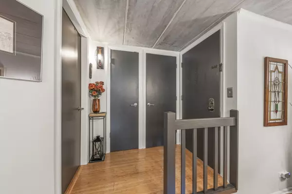 Glen Ellyn, IL 60137,404 Melrose Avenue #204