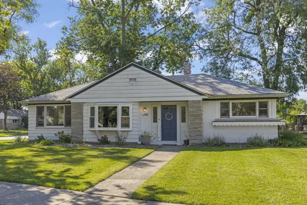 Homewood, IL 60430,2441 Spruce Road