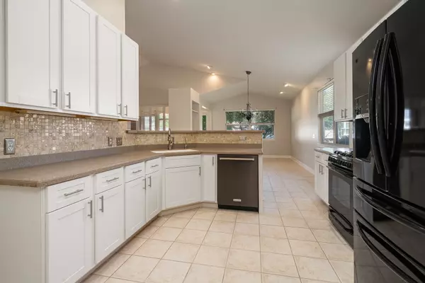 Romeoville, IL 60446,1611 BENZIE Circle