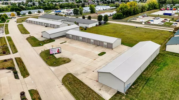 2713, 2715, 2801, 2803 Hundman Drive, Champaign, IL 61822