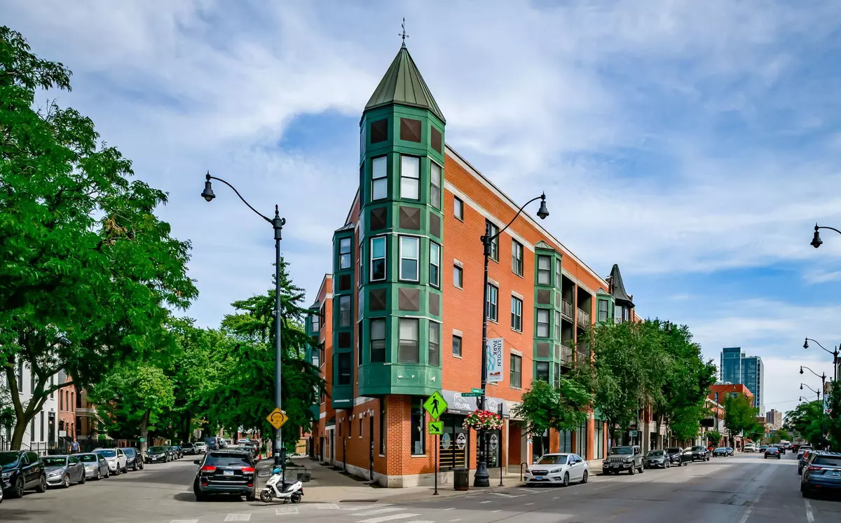 Chicago, IL 60614,845 W Altgeld Street #3A
