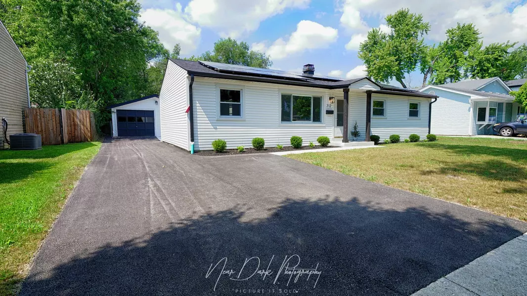 312 Cherry Valley Road, Vernon Hills, IL 60061