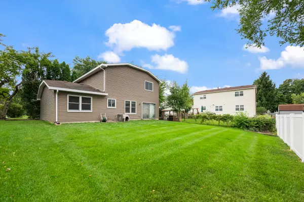 Streamwood, IL 60107,6 Wild Rose Court