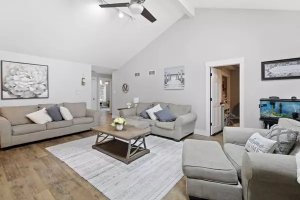 Lansing, IL 60438,18049 Brittany Lane