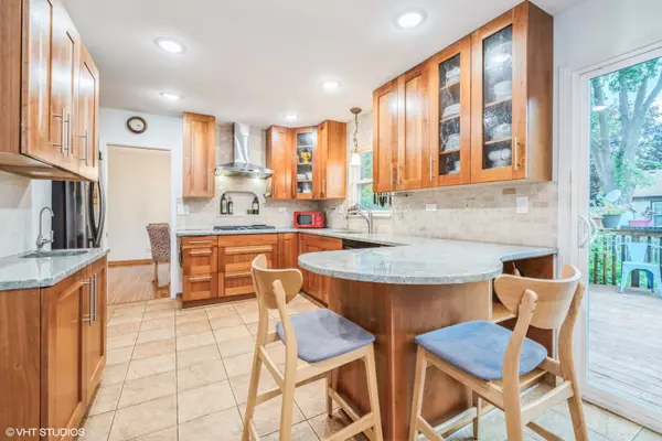 Buffalo Grove, IL 60089,890 Knollwood Drive