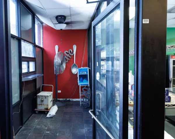 Chicago, IL 60637,6054 S Prairie Avenue