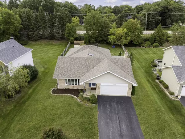 Lake Zurich, IL 60047,1202 Tracie Drive