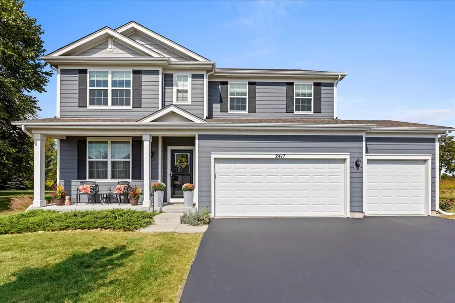 2417 Fairview Circle, Woodstock, IL 60098