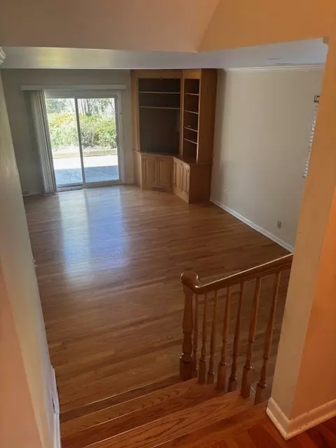 Lake Forest, IL 60045,563 Ivy Court