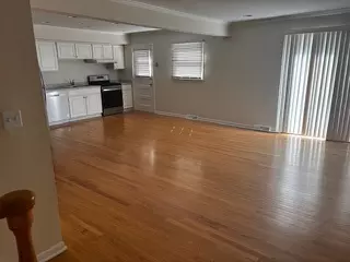 Lake Forest, IL 60045,563 Ivy Court