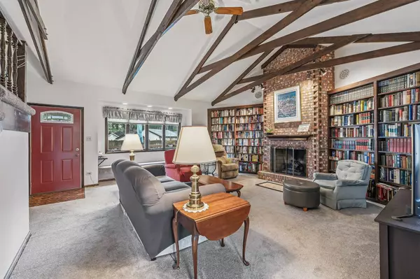 Rolling Meadows, IL 60008,3206 Kingfisher Court