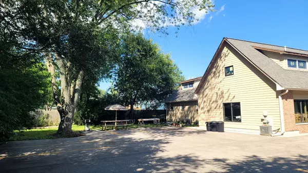 Grayslake, IL 60030,618 Barron Boulevard