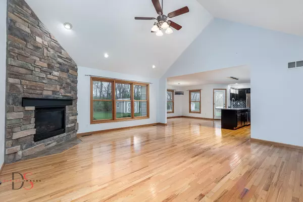 Ottawa, IL 61350,1415 Shaws Lane