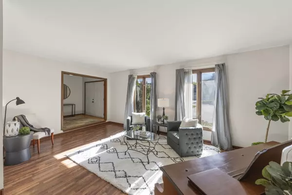 Glen Ellyn, IL 60137,21W756 Mccarron Road