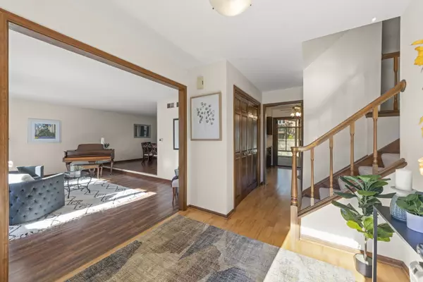 Glen Ellyn, IL 60137,21W756 Mccarron Road