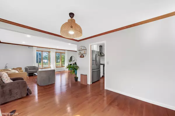 Arlington Heights, IL 60005,1510 W RUSSELL Court