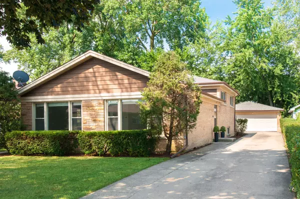 Skokie, IL 60076,9246 Kildare Avenue