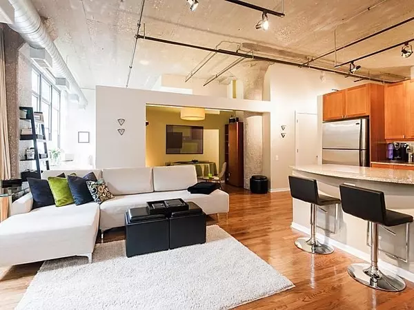 Chicago, IL 60610,900 N KINGSBURY Street #777