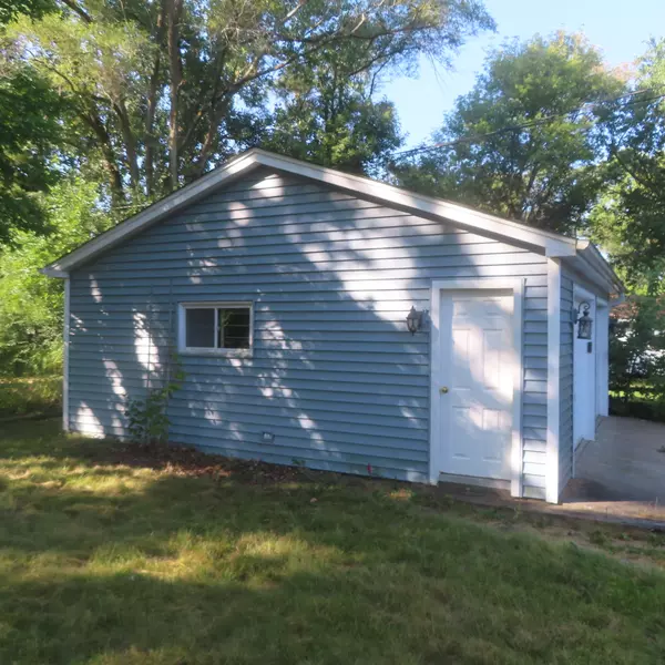 Gurnee, IL 60031,18325 W Lakeview Terrace