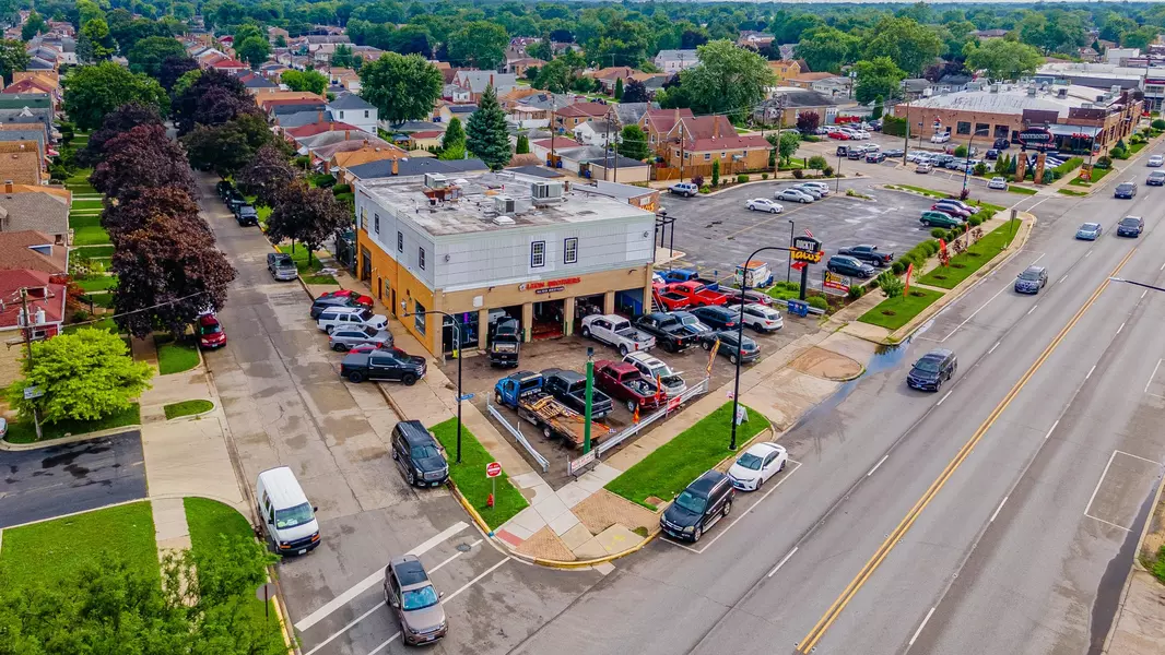 6131 W Ogden Avenue, Cicero, IL 60804
