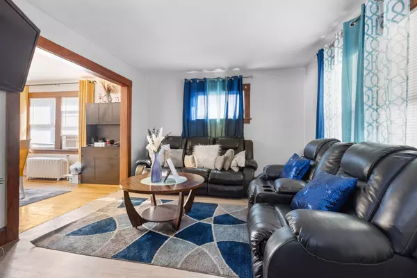 Rockford, IL 61104,1930 S 4th Street