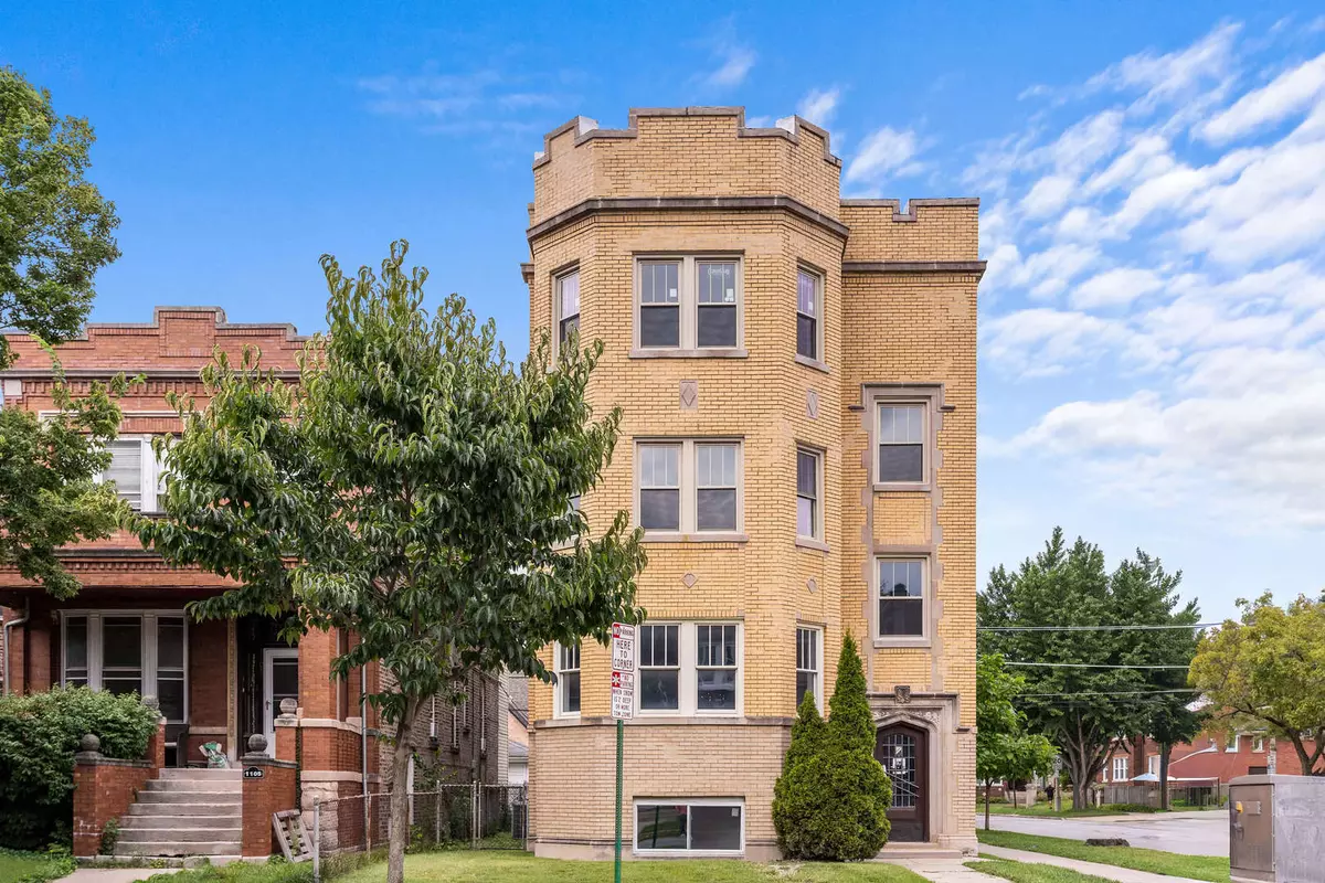 Oak Park, IL 60304,1101 S OAK PARK Avenue #3