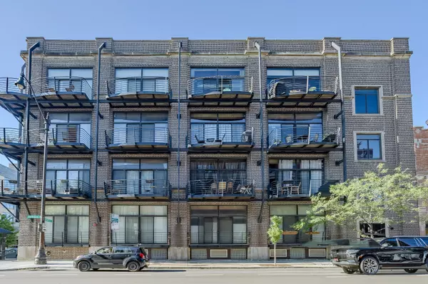 2735 W Armitage Avenue #109, Chicago, IL 60647