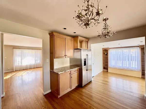 Lisle, IL 60532,758 Maple Avenue