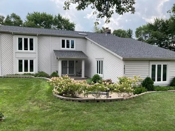 1421 Kirkwall Court, Inverness, IL 60010