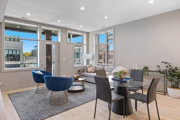 Chicago, IL 60614,2448 N Clybourn Avenue #3