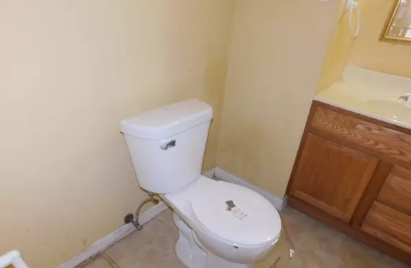 Sandwich, IL 60548,1320 E Arnold Street #1320