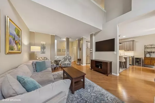 Indian Head Park, IL 60525,6262 Edgebrook E Lane