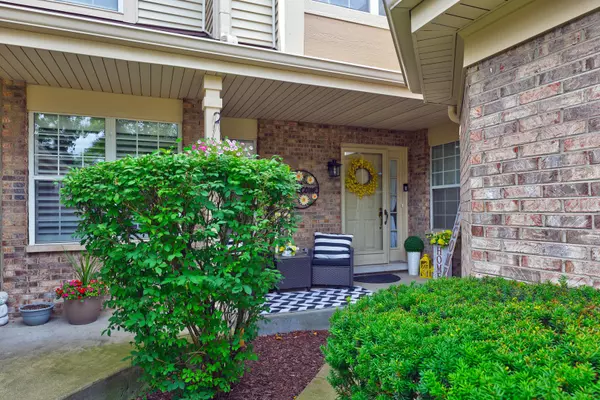 Westchester, IL 60154,11449 Prescott Lane