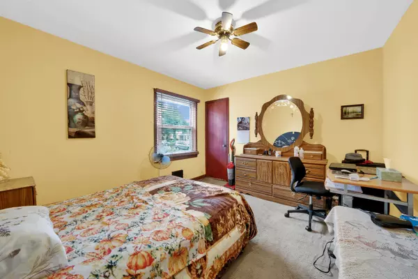 Chicago, IL 60632,3415 W 53RD Place