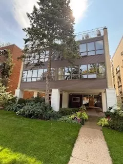 2726 Central Street #3D, Evanston, IL 60201