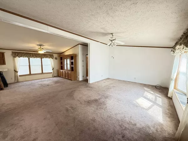 Matteson, IL 60443,372 tulip Circle