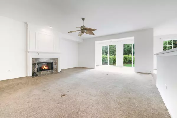 Huntley, IL 60142,13813 Roosevelt Drive