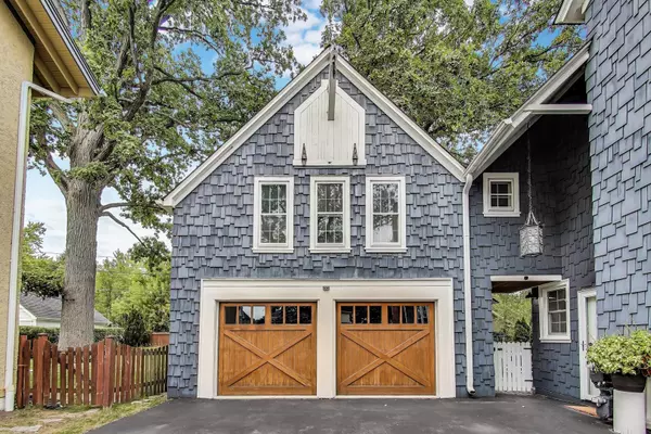 Wilmette, IL 60091,1606 Forest Avenue