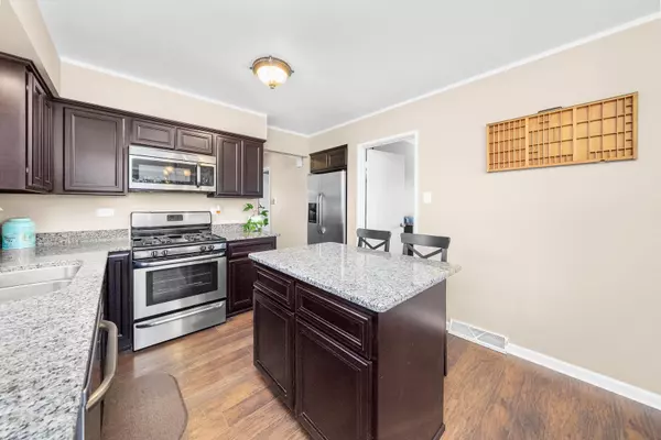 Alsip, IL 60803,11624 S Tripp Avenue