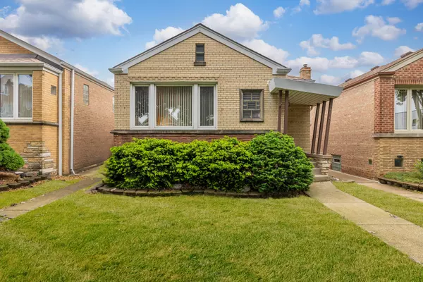 5534 S Natoma Avenue, Chicago, IL 60638