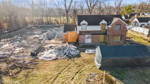 Northbrook, IL 60062,535 Fairway Lane